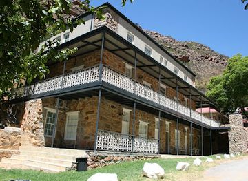 south-africa/cederberg-mountains/landmark/the-baths-natural-hot-springs