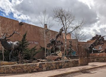 new-mexico/sante-fe/landmark/santa-fe-trails-fine-art