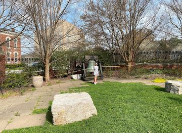 kentucky/frankfort/landmark/liberty-bell-replica