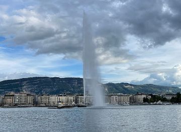 switzerland/lake-geneva-region/landmark/lighthouse-of-the-eaux-vives