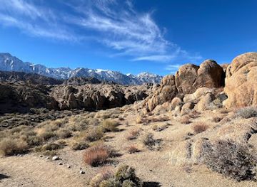 california/sierra-nevada/landmark/mobius-arch