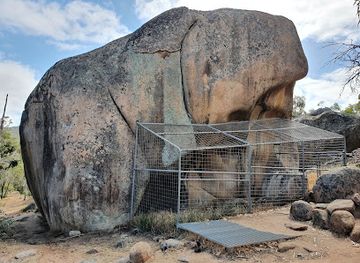 australia/central-victoria/landmark/bunjil-s-shelter