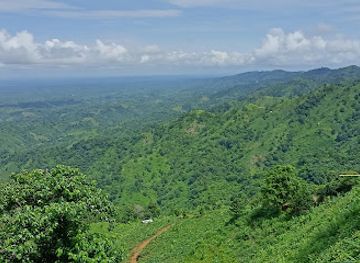 bangladesh/bandarban-hill-tracts/landmark/nil-machang