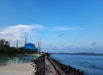 maldives/male/landmark/artificial-beach