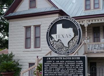 texas/hill-country/landmark/jw-and-ruth-baines-house