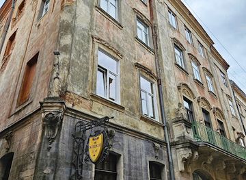 ukraine/lviv/rynok-square/landmark/kam-yanytsya-muratovychiv