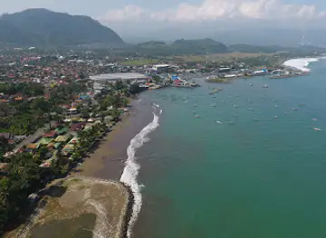 Pelabuhan Ratu Beach