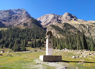 kyrgyzstan/jety-oguz-valley/landmark/barskoon-waterfall