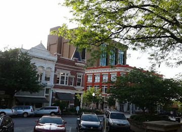 arkansas/fayetteville/landmark/experience-fayetteville-visitors-center