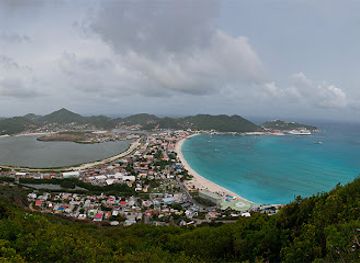sint-maarten/lowlands/landmark/great-salt-pond