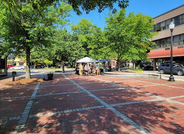 new-hampshire/keene/landmark/cherry-garden