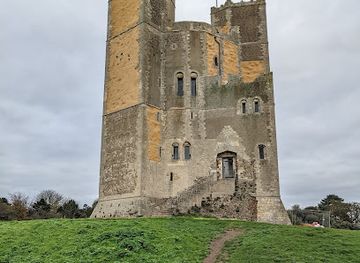 united-kingdom/east-of-england/landmark/english-heritage-orford-castle