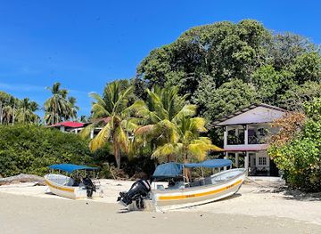 panama/pedasi/landmark/isla-iguana-wildlife-refuge