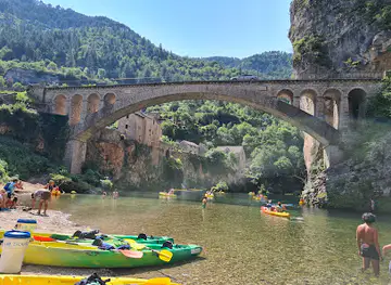 The Boatmen of the Gorges du Tarn