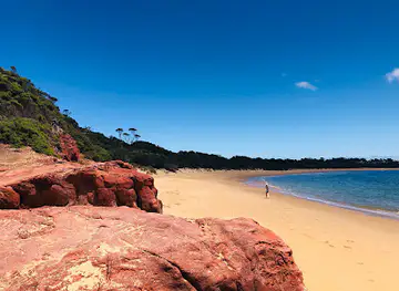 Red Rocks Beach