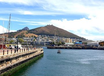 south-africa/cape-town/v-a-waterfront/landmark/the-nelson-mandela-gateway-to-robben-island
