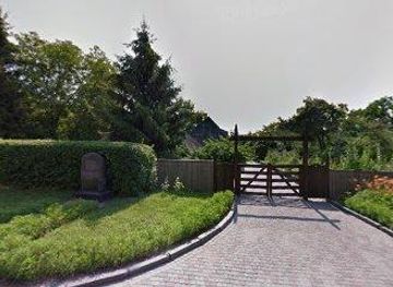 ukraine/poltava/landmark/sobornyi-square-3