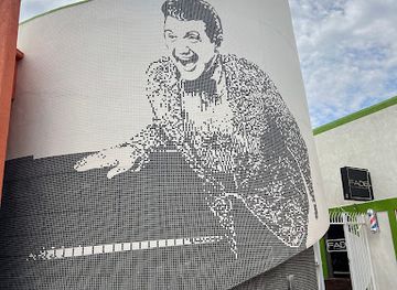 nevada/southern-nevada/landmark/previous-site-of-historic-liberace-museum