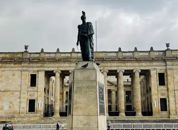 Estatua de Simón Bolívar