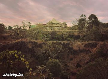 vietnam/central-highlands/landmark/phu-cuong-waterfall