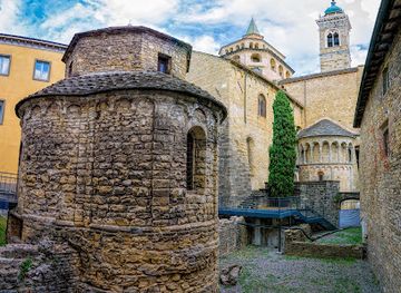 italy/bergamo/landmark/tempietto-di-santa-croce