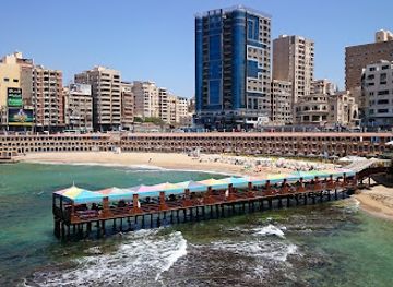 egypt/alexandria/stanley/landmark/stanli-beach