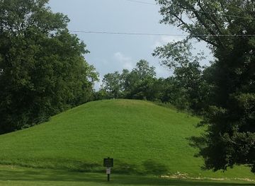 indiana/southern-indiana/landmark/sugar-loaf-mound