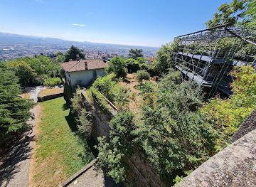 italy/bergamo/landmark/torre-castello-san-vigilio