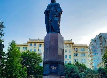 azerbaijan/baku/landmark/nizami-ganjavi