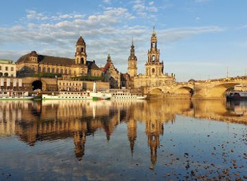 germany/dresden/neustadt/landmark/konigsufer-terrassen