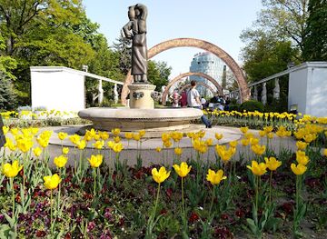 romania/bucharest/herastrau/landmark/gradina-de-vara-herastrau-a-teatrului-c-tin-tanase