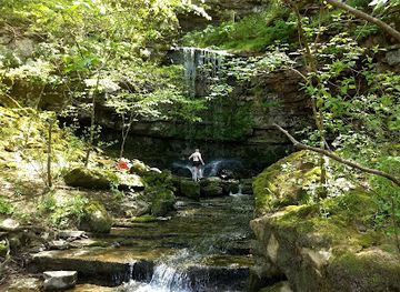 kentucky/appalachian-plateau/landmark/bell-witch-cave