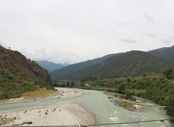 bhutan/sarpang-district/landmark/mo-chhu-river
