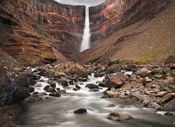 iceland/hengifoss-waterfall/landmark/hengifoss