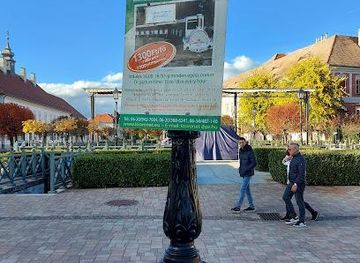 hungary/vac/landmark/marcius-15-ter-4