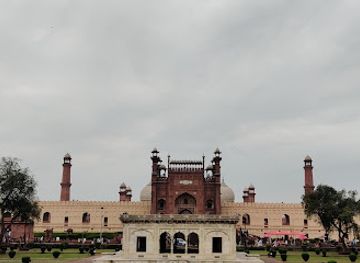pakistan/central-punjab/landmark/lahore-fort-park