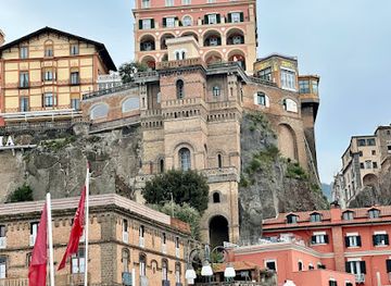 italy/irpinia/landmark/basilica-sant-antonino