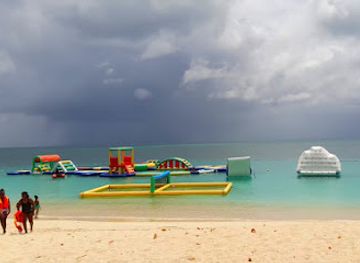 antigua-and-barbuda/valley-church-beach/landmark/swash-water-park