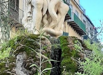 italy/palermo/landmark/piazza-rivoluzione