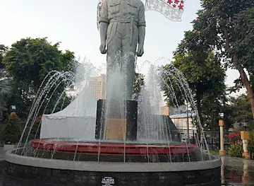 Statue of Gubernur Suryo
