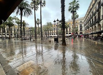 spain/catalonia-pyrenees/landmark/faroles-modernistes-d-antoni-gaudi