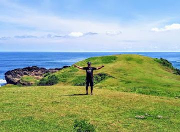 philippines/bicol-region/landmark/cagnipa-rolling-hills