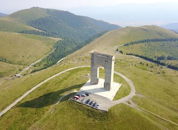 bulgaria/northwest-bulgaria/landmark/monument-arch-of-freedom