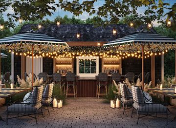 massachusetts/martha-s-vineyard/landmark/faraway-martha-s-vineyard