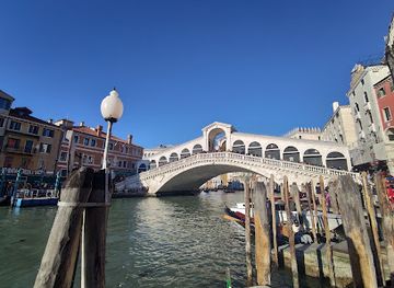 italy/venice/landmark/rialto-bridge
