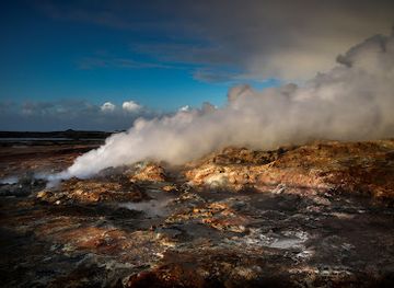 iceland/keflavik/landmark/gunnuhver