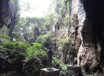 cambodia/battambang/landmark/phnom-sampow-resort