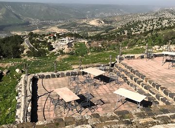 jordan/umm-qais/landmark/roman-vaulted-shops