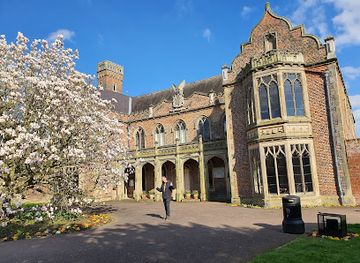 united-kingdom/lincolnshire/landmark/ayscoughfee-hall-museum-and-gardens