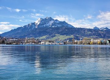 switzerland/lucerne/landmark/carl-spitteler-quai
